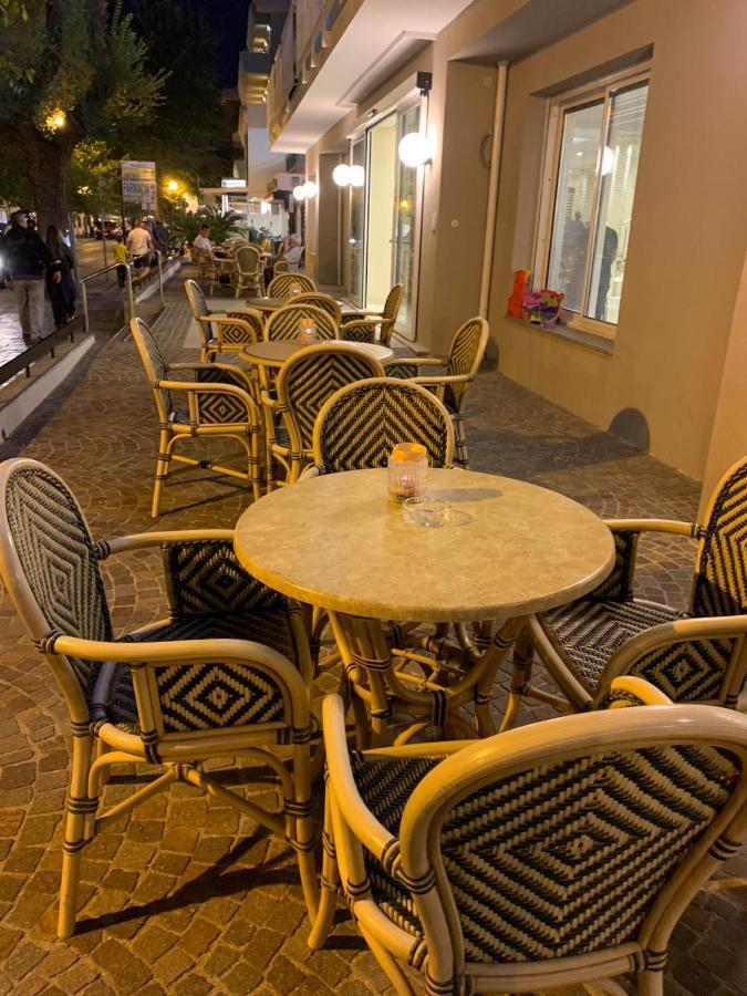 Hotel Des Bains Cattolica Eksteriør bilde