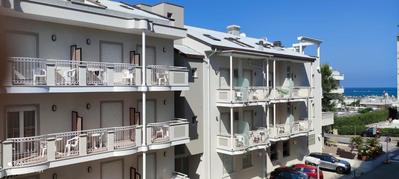 Hotel Des Bains Cattolica Eksteriør bilde