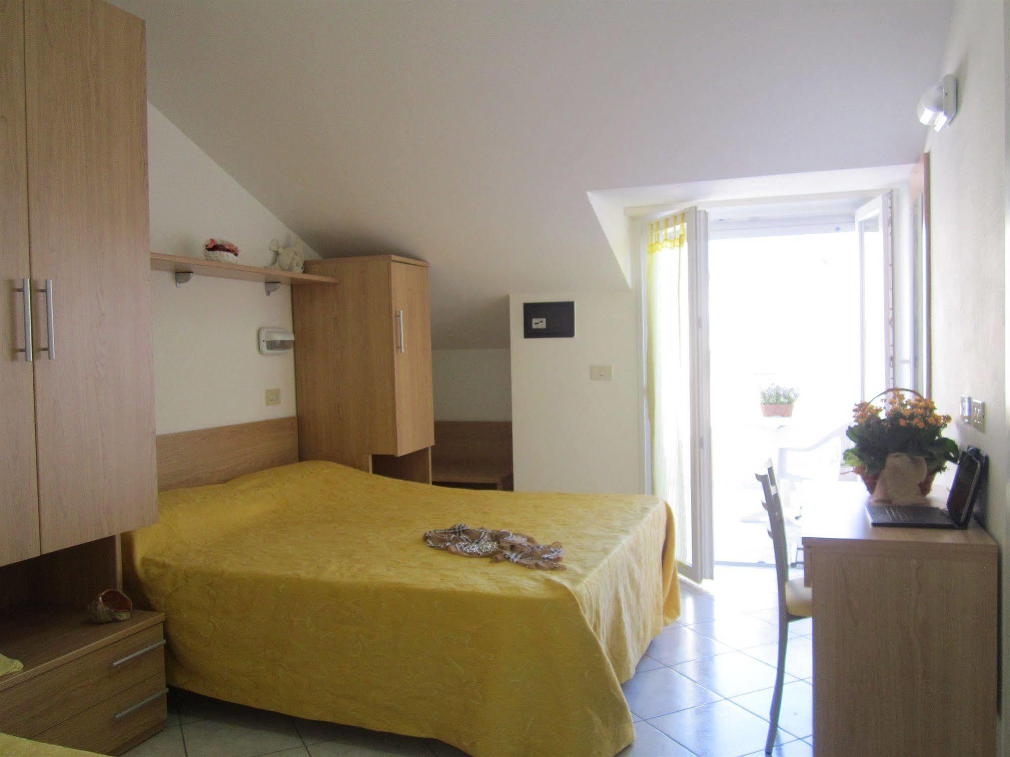 Hotel Des Bains Cattolica Eksteriør bilde